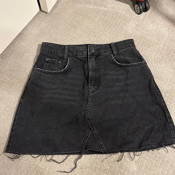 Black Denim skirt - Picture 1 of 3